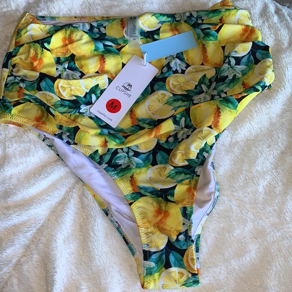 New bikini bottom - Picture 4 of 7